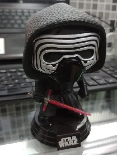Funko POP Kylo Ren Star Wars Impecável sem Detalhes