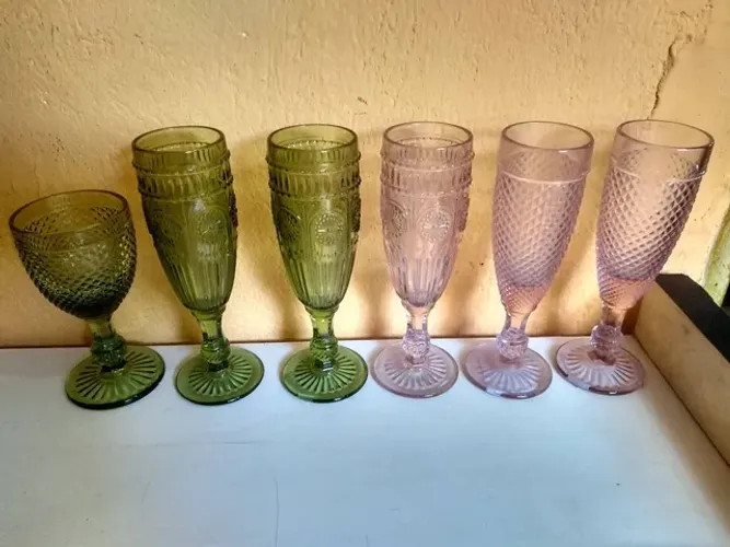 Promoção taças de vidro decorada.