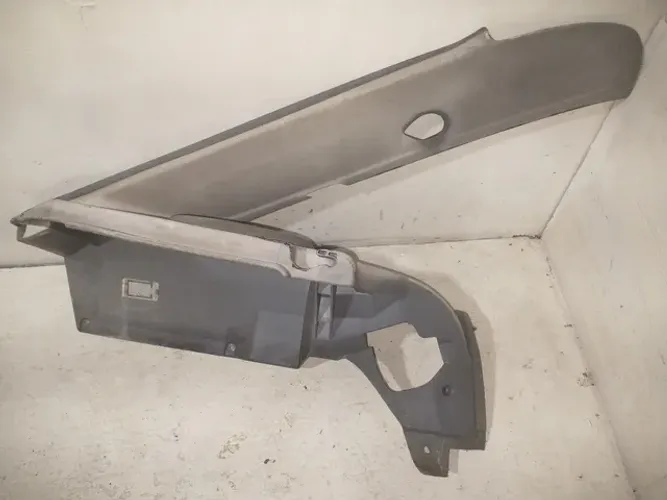 Suporte bagagito esquerdo Escort europeu 93 2p (detalhes)