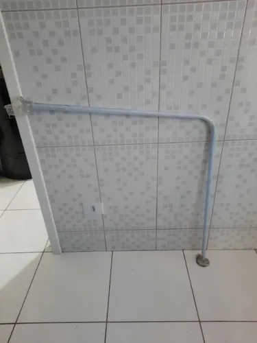 Arara de parede, nas medidas 90x90