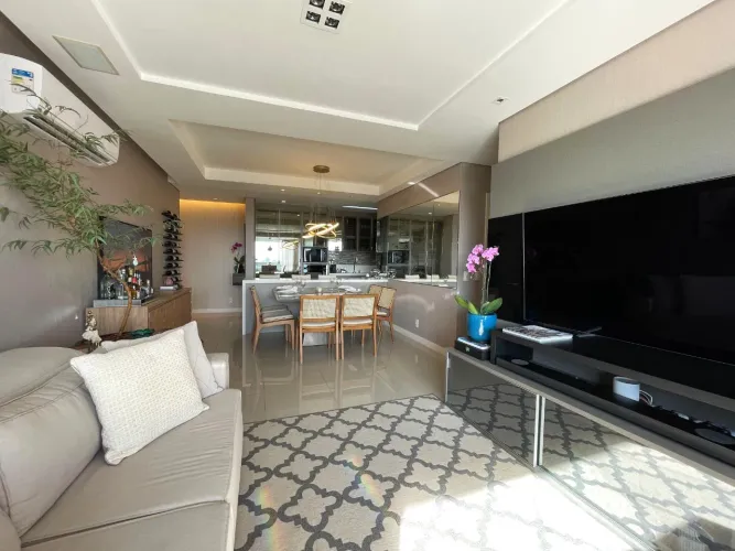 Lindo Imóvel à Venda, Finamente Decorado, 4 dormitórios, 3 vagas, Club Residence, Bairro I