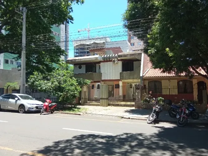 sobrado 4 quartos na zona 3 Maringá Pr