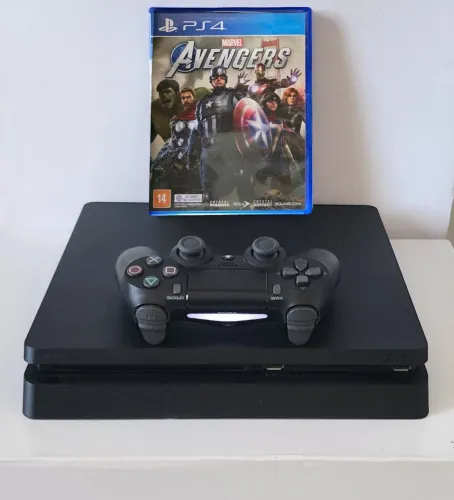 PS4 Slim 1 TERA + GARANTIA de Loja Física 