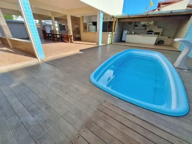 Casarão com Piscina TEMPORADA em Piúma - ES 