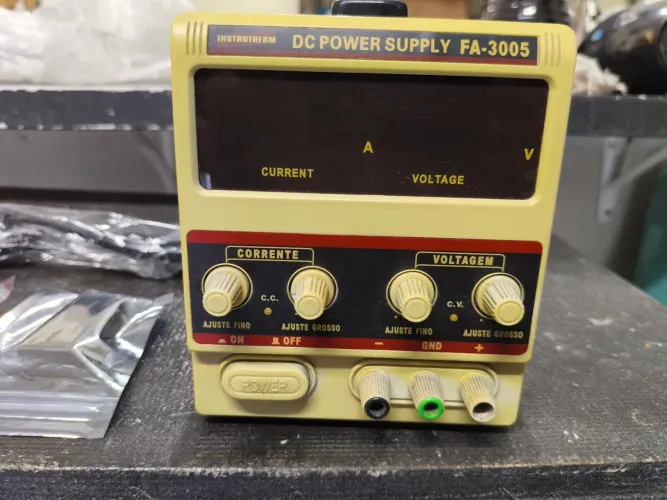 Fonte de Bancada Instrutherm FA-3005