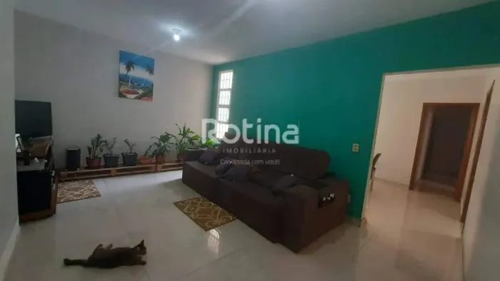 Casa à venda, 3 quartos, Jardim Patrícia - Uberlândia/MG - Rotina Imobiliária