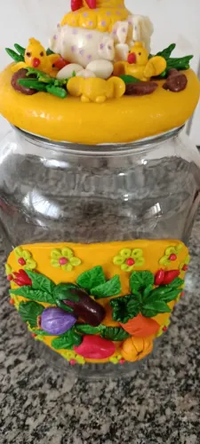 Pote Grande conservado 