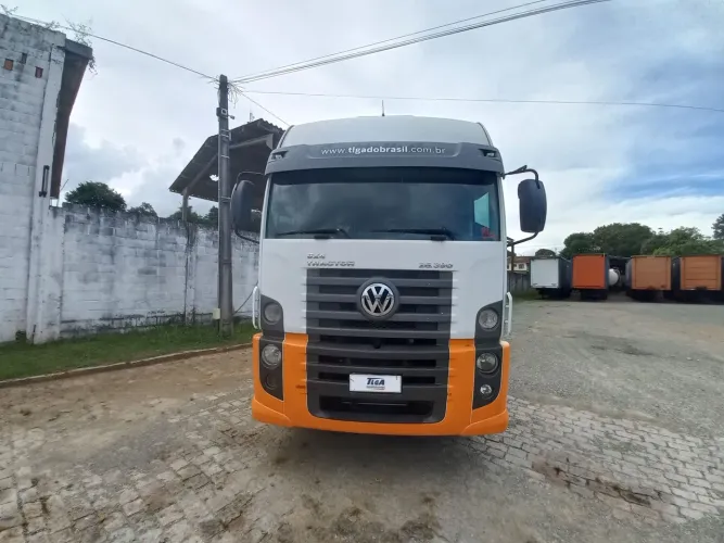REPASSE  CAMINHÃO CONSTELLATION  6X4 26390 2014 DE R$ 270.000.00 POR  R$ 215.000.00 .