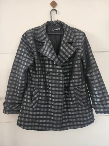 Casaco Feminino Xadrez Preto, Cinza e Vinho da Collins Tam. G
