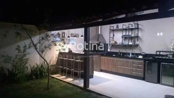 Casa à venda, 3 quartos, Laranjeiras - Uberlândia/MG - Rotina Imobiliária