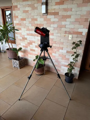 Telescopio Refletor D=1250mm 90mm de abertura  Marca: Skywatcher Tipo: Maksutov-Cassegrain