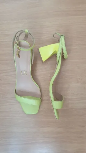 Sandália Carmen steffens 