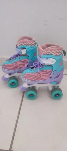 Patins Roller Rosa e Azul - Perfeito para Diversão!