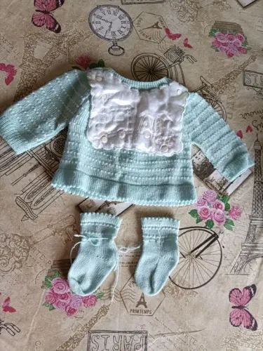 Conjunto bebê recém nascido - Blusa e Meias