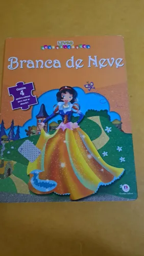 Livro quebra cabeça branca de neve