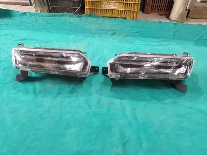 farol kwid com led 20/25 
