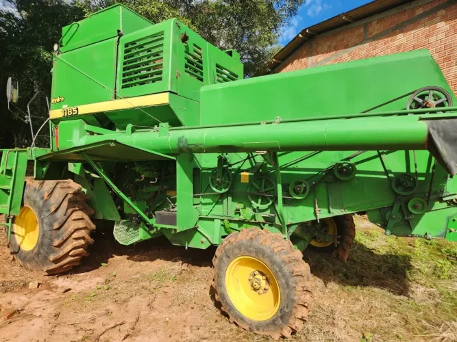 Colheitadeira John Deere 1185 Hydro