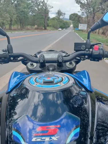 Vendo Suzuki GSX s 750 19/20