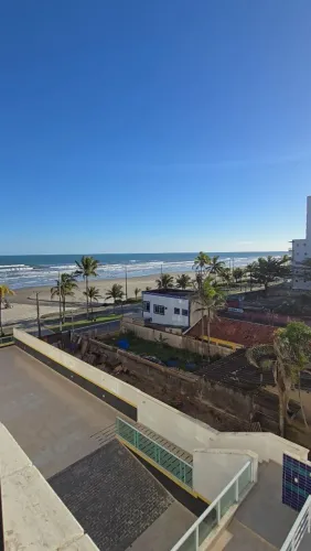 Kitnet Frente Mar com Piscina e Garagem