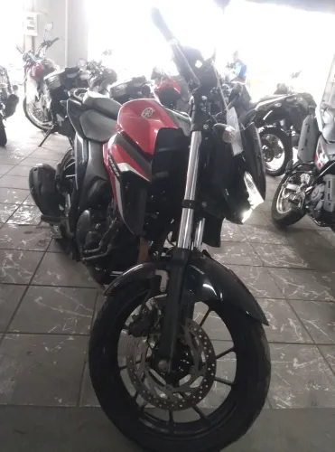 YAMAHA FAZER 250 2023/2024 shalon Motos 