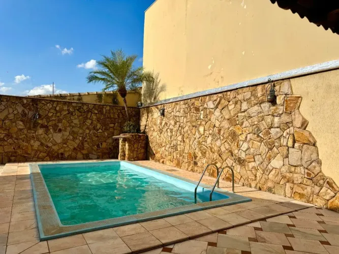 Casa tipo para venda em Parque Residencial Lagoinha com 4 quartos, sendo 2 suítes, 220m²