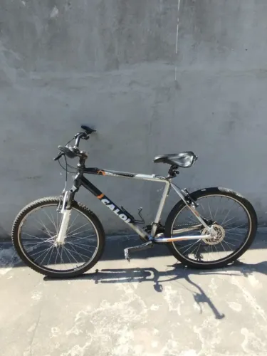 Vendo bike, Caloi elite 2.4, pra sair rápido, a bike é muito boa pra dia a dia