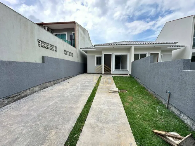 Casa 2 dormitórios e 1 suíte à 65 m² por - Potecas - São José/SC