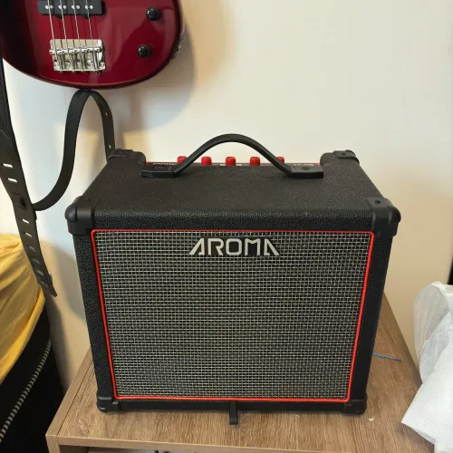 Amplificador cubo aroma AG 30B