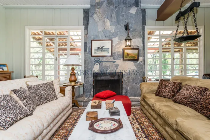 CHÁCARA Á VENDA EM COLOMBO