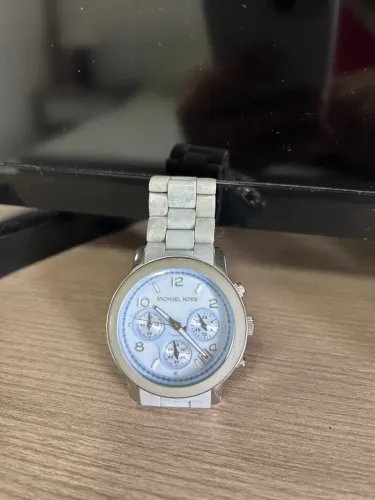 Relógio Michael Kors azul claro