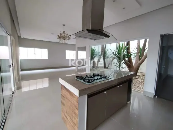 Casa à venda, 3 quartos, Jardim Karaíba - Uberlândia/MG - Rotina Imobiliária