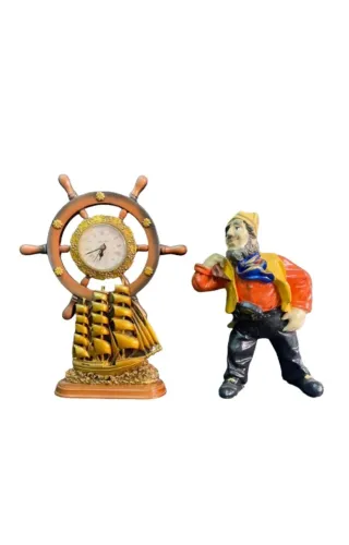 Kit Náutico / Estatueta Pirata 24 cm Altura + Relógio Resinado