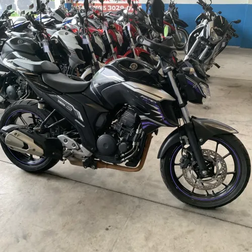 YAMAHA FZ25 PANTERA NEGRA 20/21 (LEIA O ANUNCIO)