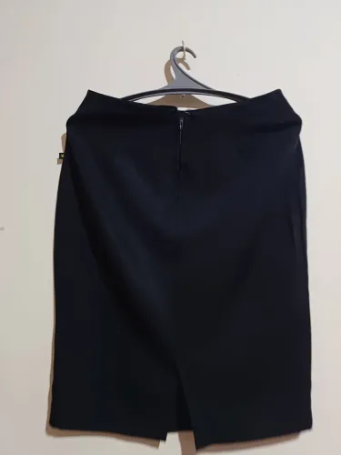 Saia preta elegante