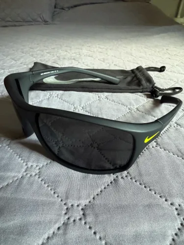 Óculos escuros Nike original