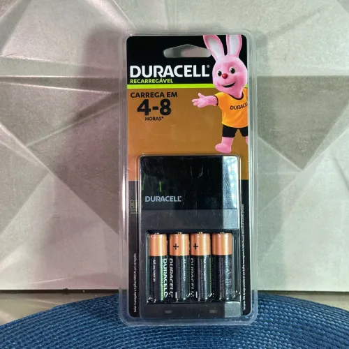 Kit Carregador de Pilhas Recarregáveis com 4 Pilhas Duracell