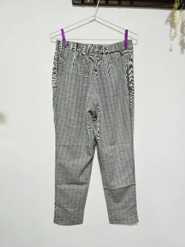 Calça Feminina Jogger Xadrez Cinza