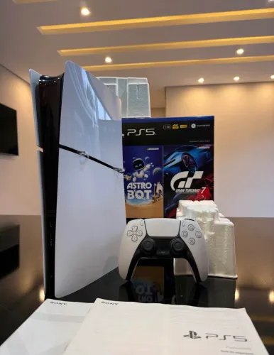 Ps5 slim com caixa e nota + 1 jogo de brinde