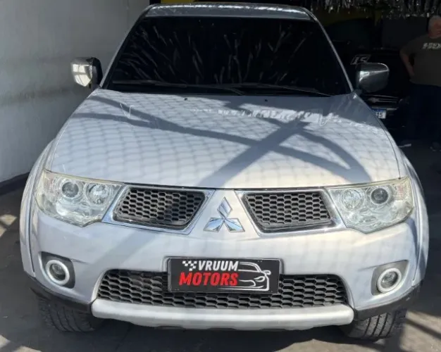 Mitsubishi L200 Triton HPE 3.2 CD TB Int.diesel AUT 2013