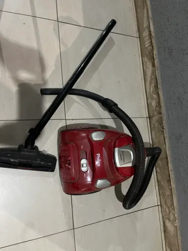 Aspirador de Pó Philco 1800W 2,2L Super Silencioso com Filtro Hepa PAS70 Preto 127V