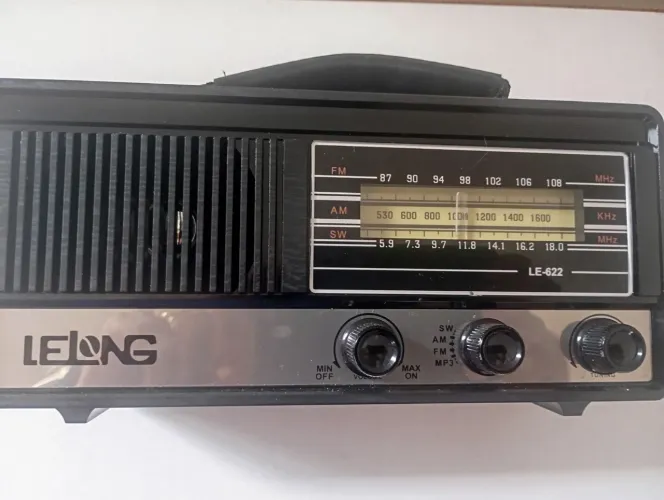 Rádio lelong L-622