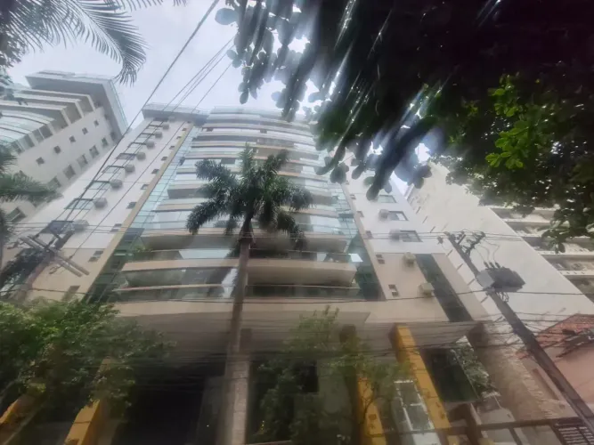 Cobertura linear para venda com 4 quartos no coração de Icaraí - Niterói - RJ