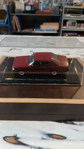Miniatura colecionável Chevrolet Opala Diplomata Collectors 1992