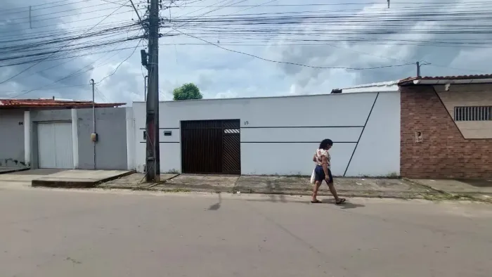 032 VENDE-SE CASA TAMBAÚ MAIOBÃO R$ 180.000,00 Endereço: Avenida 01, Quadra 23, Nº 03 Ba