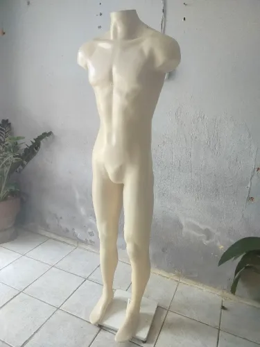 Manequim masculino 