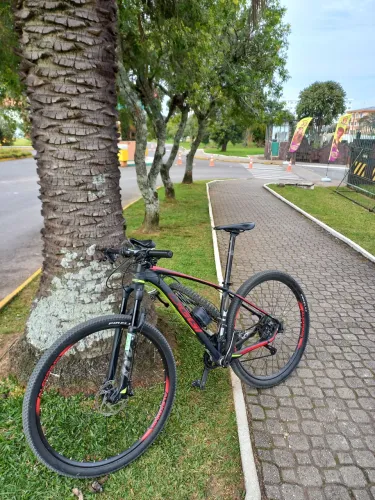 Bicicleta OGGI 7.3