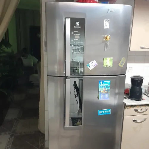Peças da geladeira Eletrolux