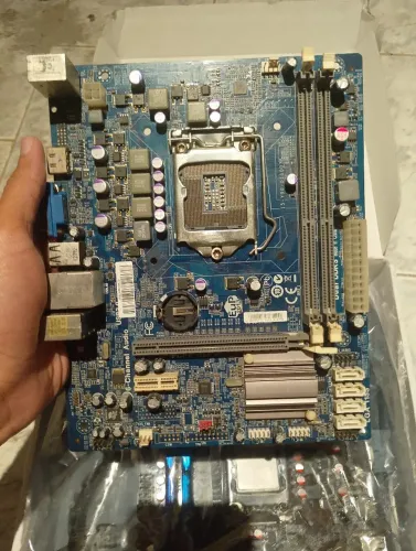 Placa mãe ph61