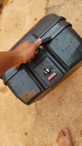 Baú 28l + base 