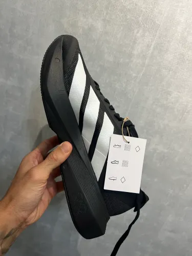 Tênis Adidas Adizero Drive RC